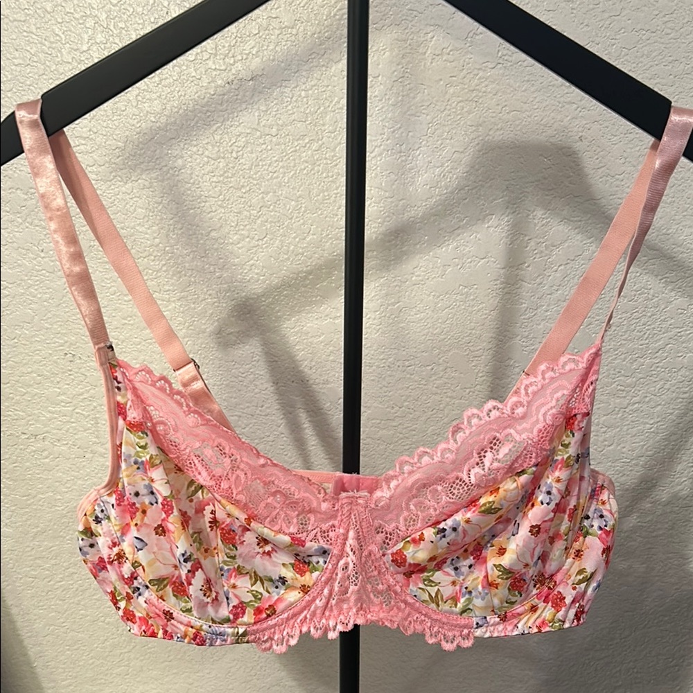 Floral Lace Trim Bra - Pink size 2xl.